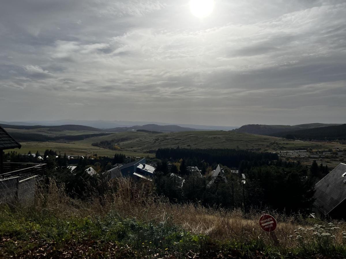 Super-Besse Residence Le Lac Bleu Serviere Chez Lorenzo Et Severine エクステリア 写真
